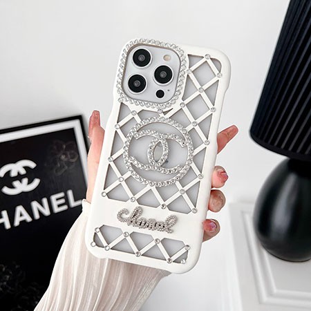 アイフォン 15プラス chanel スマホケース 