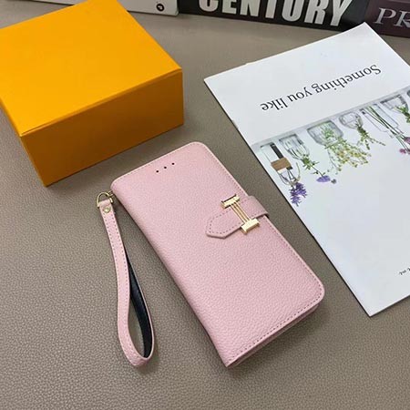 iphone15プロ hermes エルメス カバー 