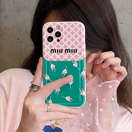 ブランド miumiu風 アイフォン15 カバー 
