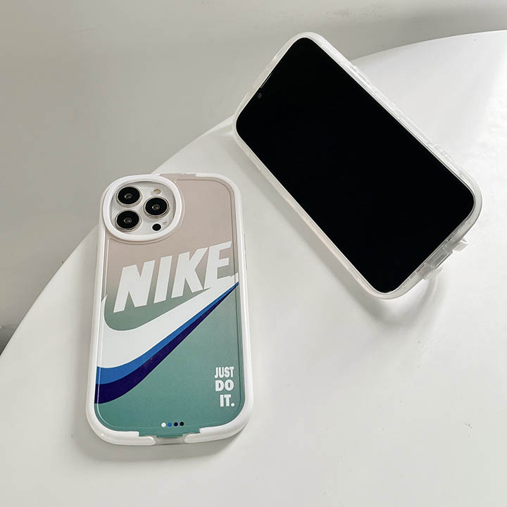 ナイキ スマホケース iphone 15プラス 