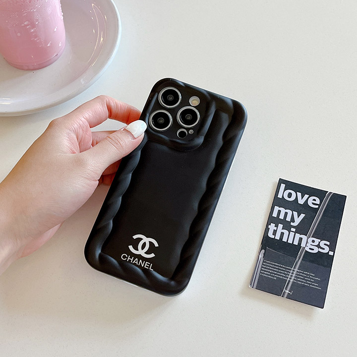 シャネル chanel iphone15 ultra スマホケース 